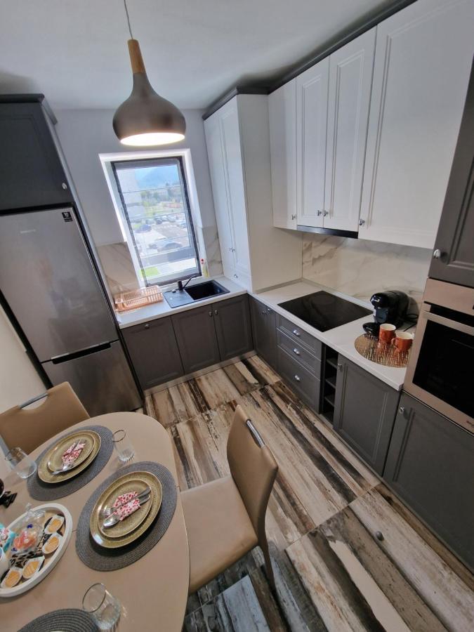 M&A Apartment Braşov Exteriör bild