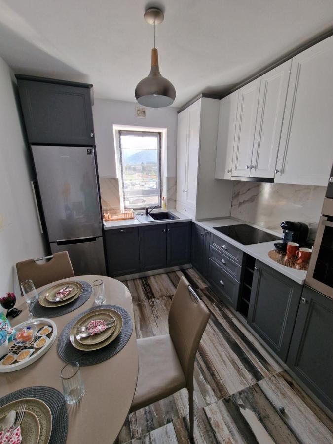 M&A Apartment Braşov Exteriör bild